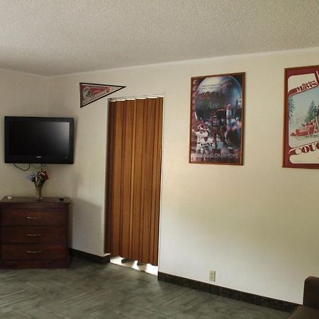 American Travel Inn Пуллман Екстер'єр фото